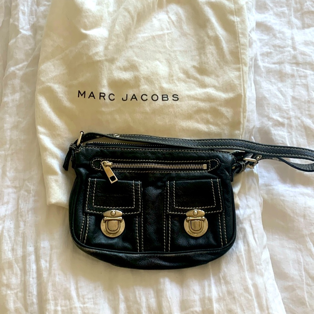 Marc Jacobs black leather purse.